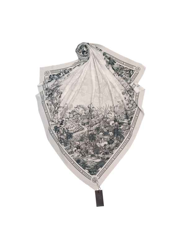 BN10 Scarf – Black & White (Grey Hue)